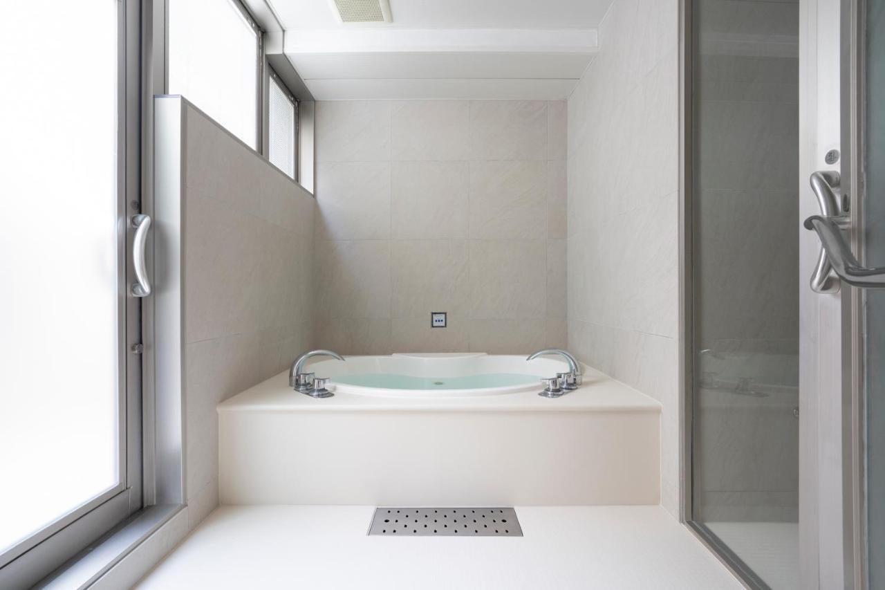 Hotel Hisoca Ikebukuro Tokyo Dış mekan fotoğraf